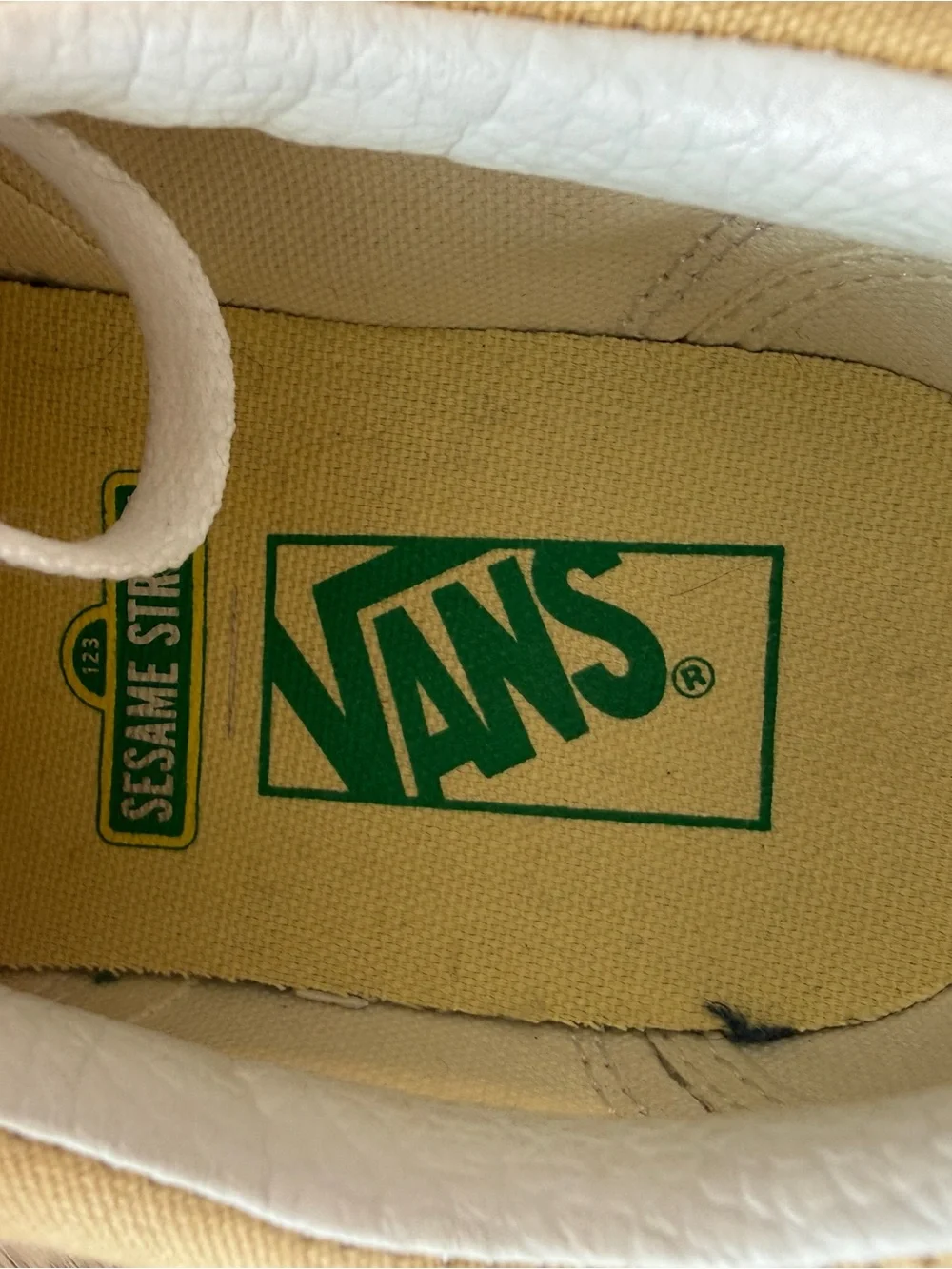 Vans Butter Yellow X  Elmo Sesame Street low top Sneaker - 7 men’s or 8.5 womens